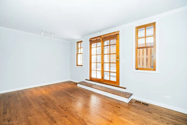 $820,000 | 1410 West Wrightwood Avenue, Unit E, Chicago, IL 60614