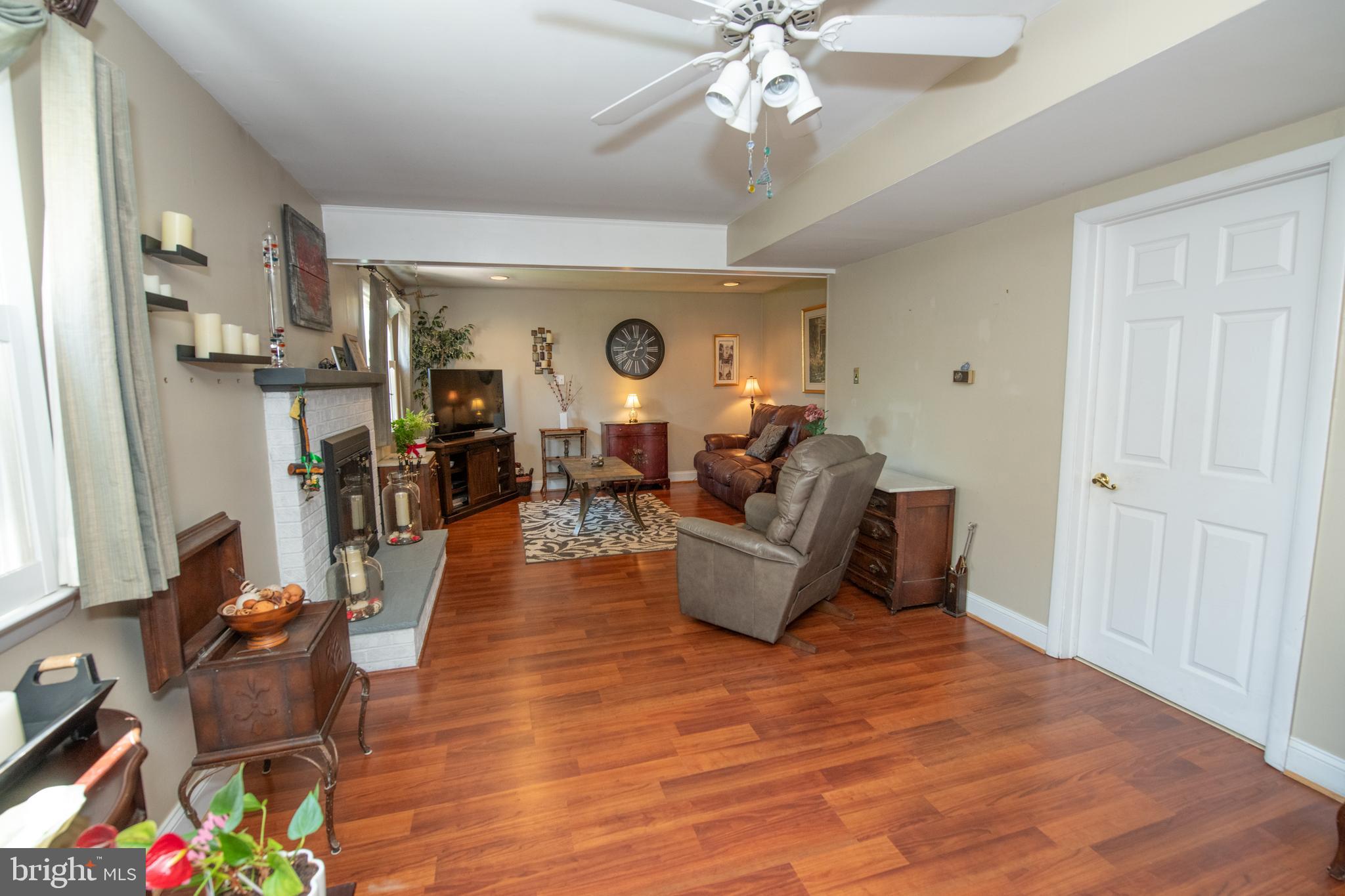 911 Thornton Road Horsham, PA 19044 - Photo 12 of 30