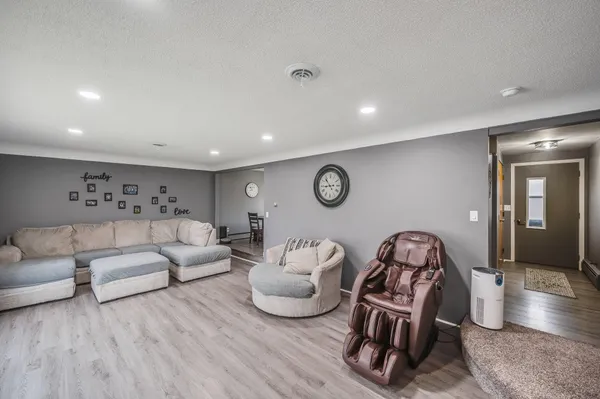 $299,000 | 503 Water Street, Fairmont, MN 56031