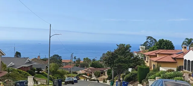$1,950,000 | 28557 Blythewood Drive, Rancho Palos Verdes, CA 90275