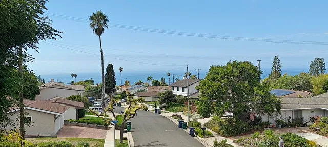 $1,950,000 | 28557 Blythewood Drive, Rancho Palos Verdes, CA 90275