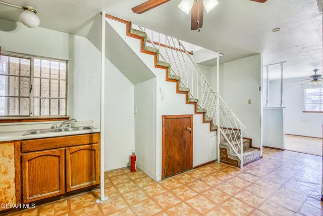 a view of entryway and hall