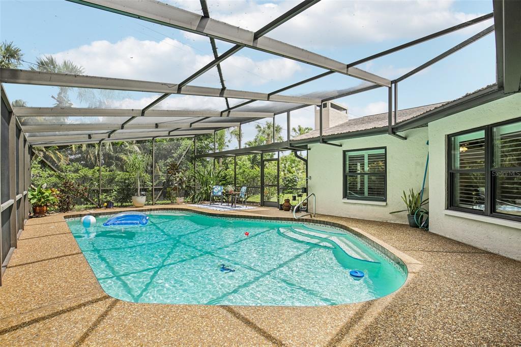 4541 Charing Cross Road Sarasota, FL 34241 - Photo 2 of 40 Gallery Image 2