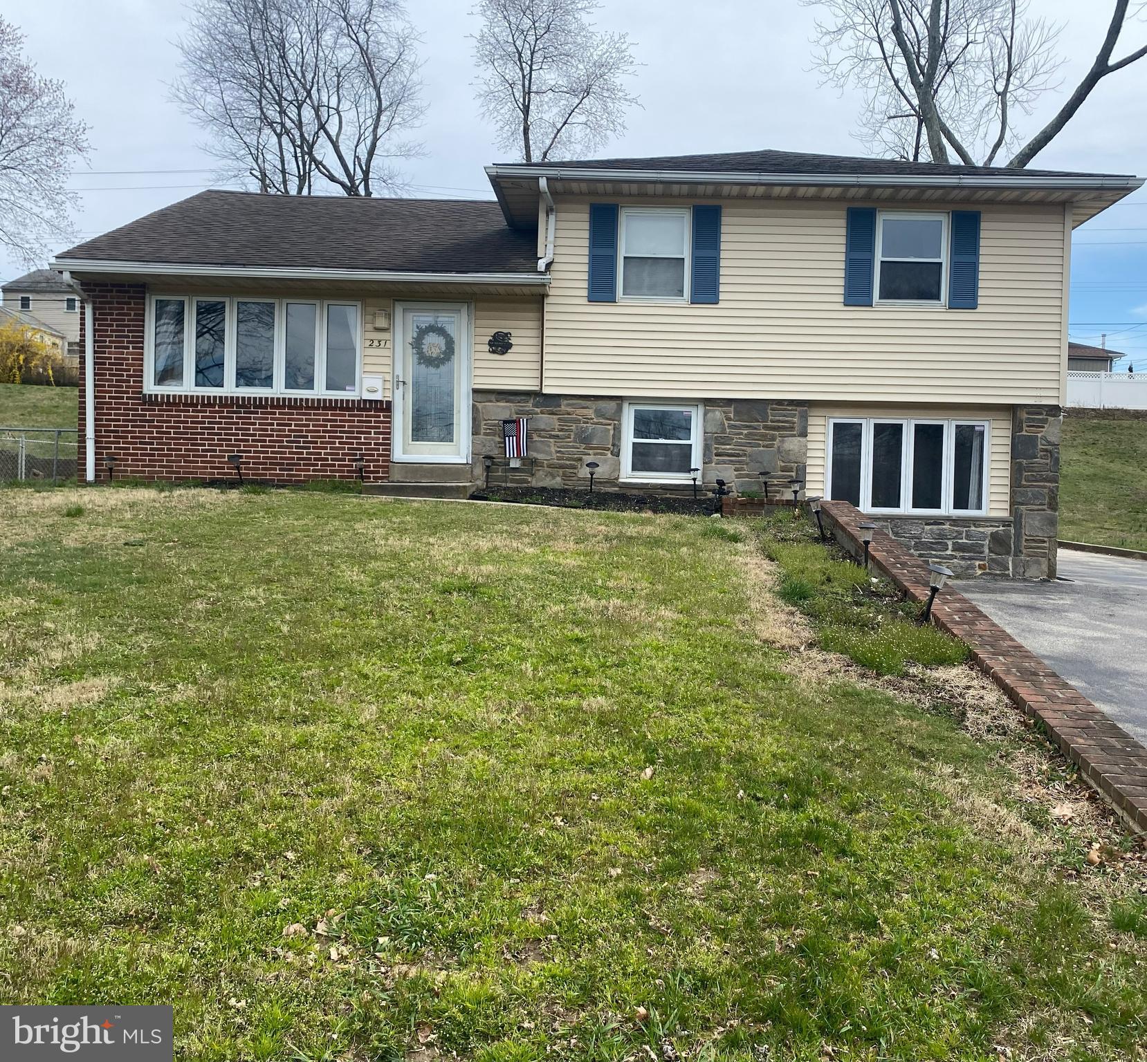 231  Lawrence Road