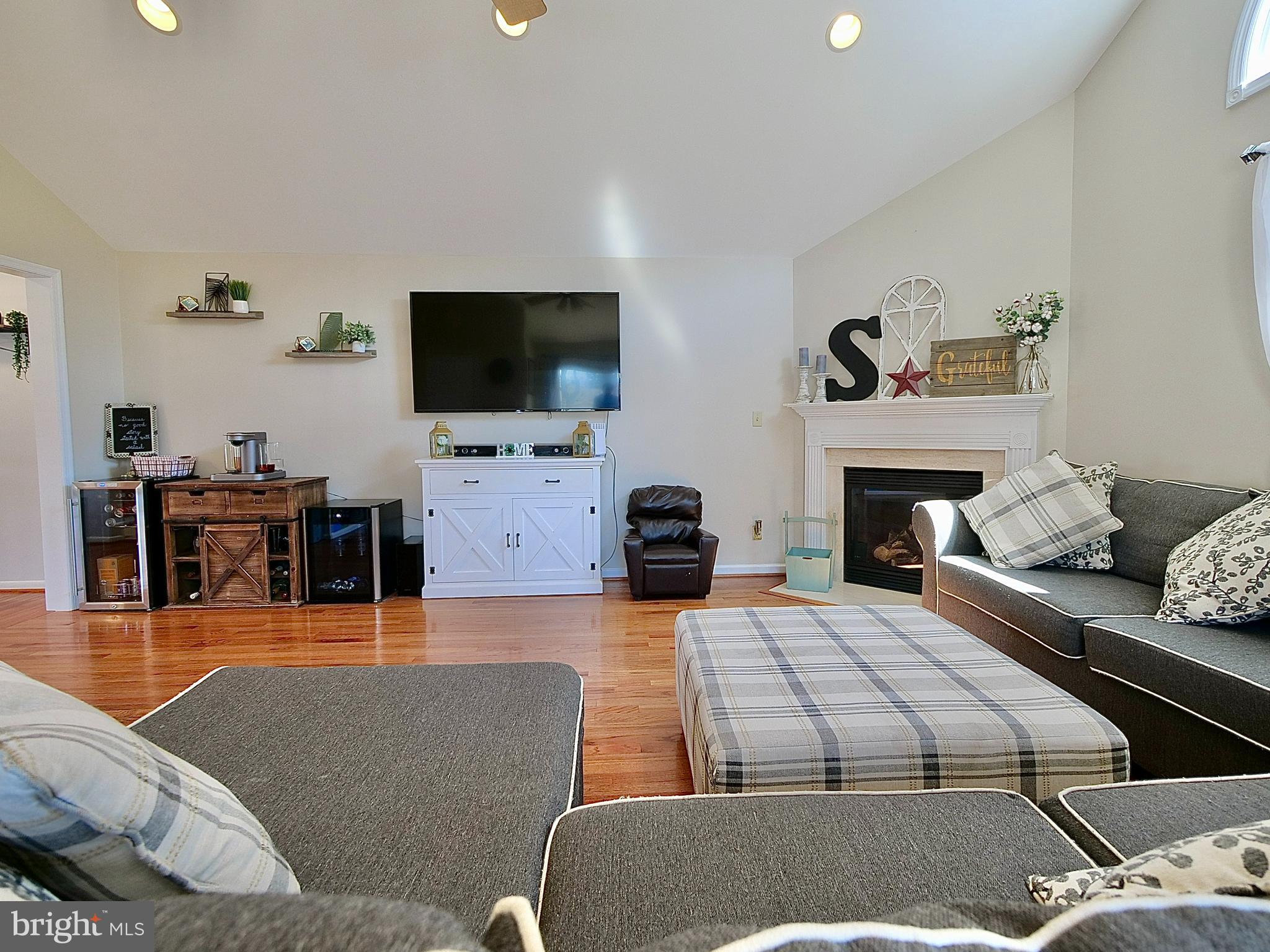 231 Lawrence Road Broomall, PA 19008 - Photo 9 of 25 Vaulted Addition