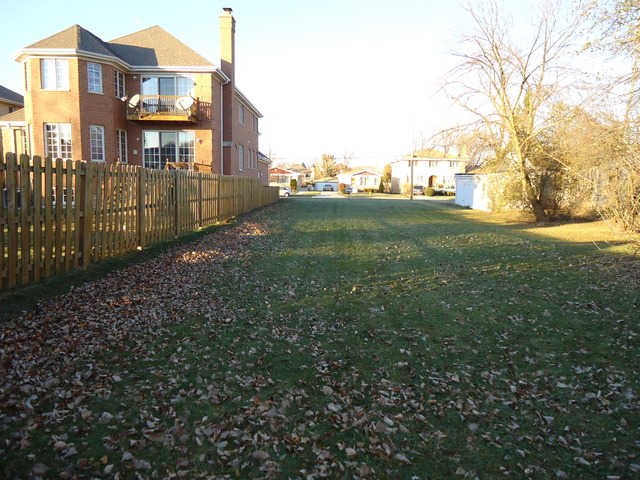8713 West Sunset Road Niles, IL 60714 - Photo 3 of 8