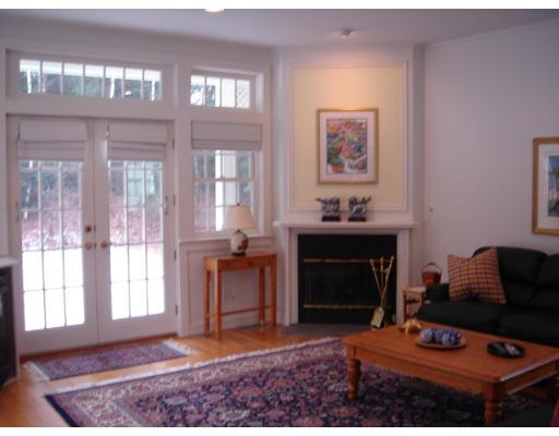 31 Swarthmore Road Wellesley, MA 02482 - Photo 2 of 7