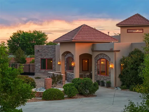 $1,600,000 | 7921 Florence Avenue Northeast, Albuquerque, NM 87122