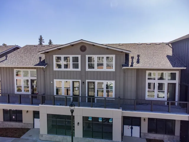 $1,299,000 | 126 Aptos Vlg Way, Unit 2, Aptos, CA 95003