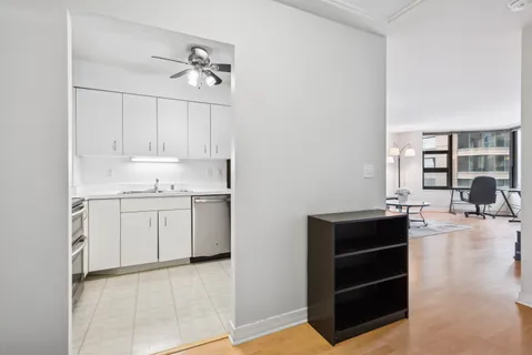$280,000 | 401 East Ontario Street, Unit 1604, Chicago, IL 60611