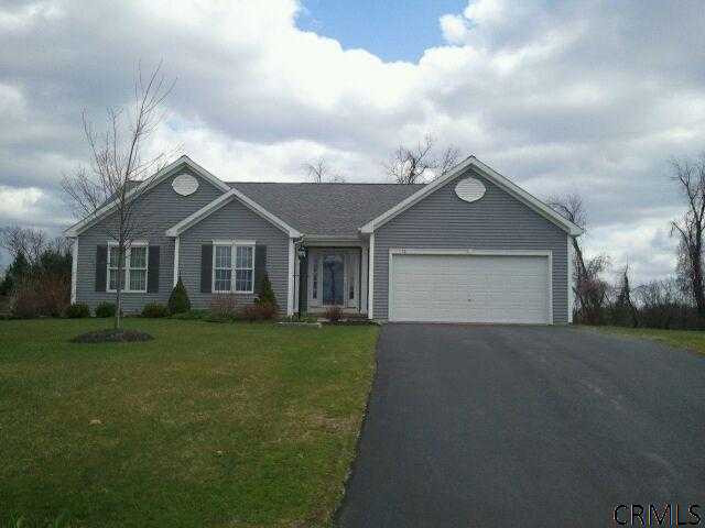 76 Ridgewood Drive Halfmoon, NY 12118 - Photo 1 of 10 Photo 1