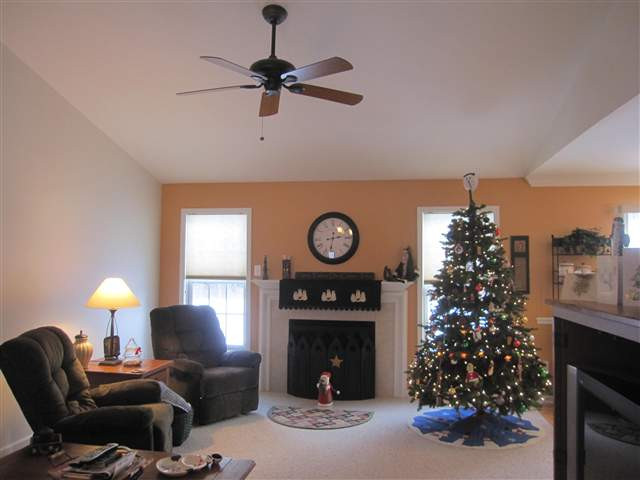 76 Ridgewood Drive Halfmoon, NY 12118 - Photo 3 of 10 Photo 3