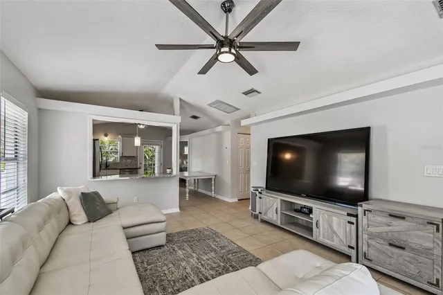 $3,500 | 1763 Montana Avenue Northeast, St. Petersburg, FL 33703