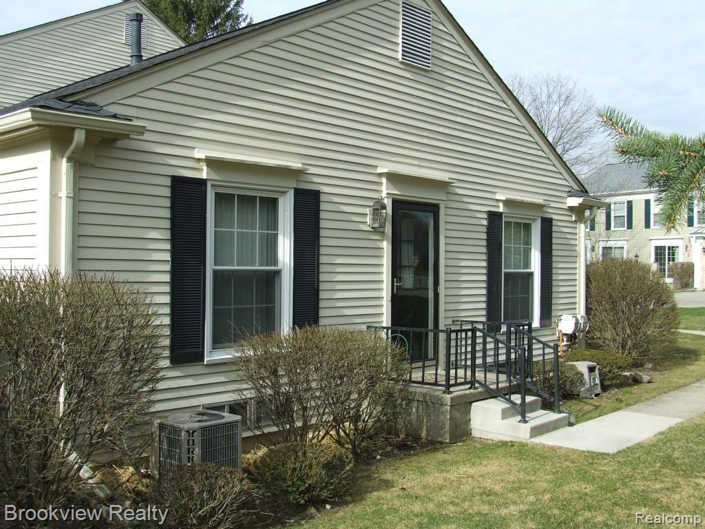 1135 Pine Ridge Court, Unit 148L Rochester, MI 48306 - Photo 3 of 9 1135 Pine Ridge Court K.C