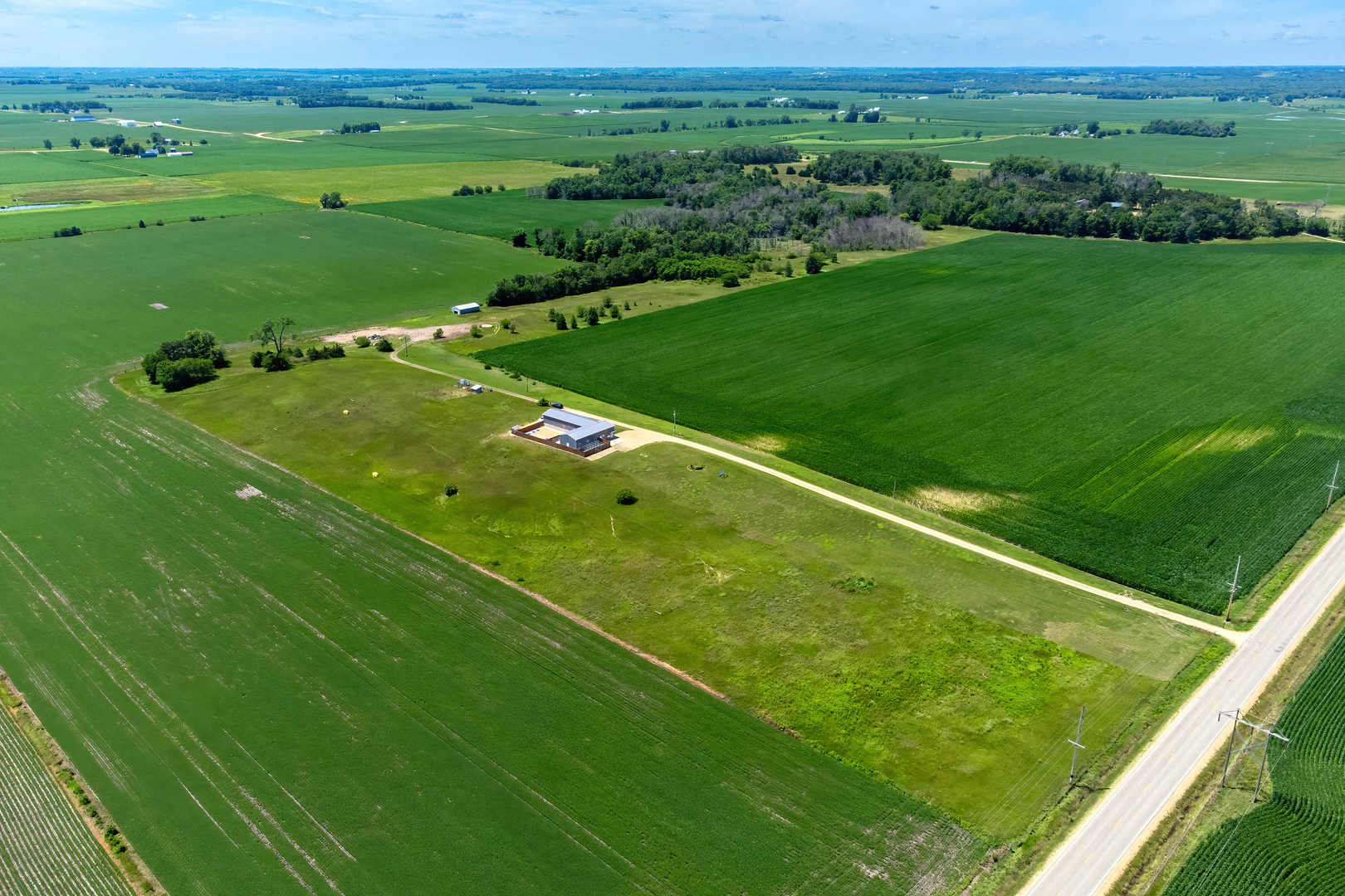 1811 245th Street Calamus, IA 52729 - Photo 3 of 16