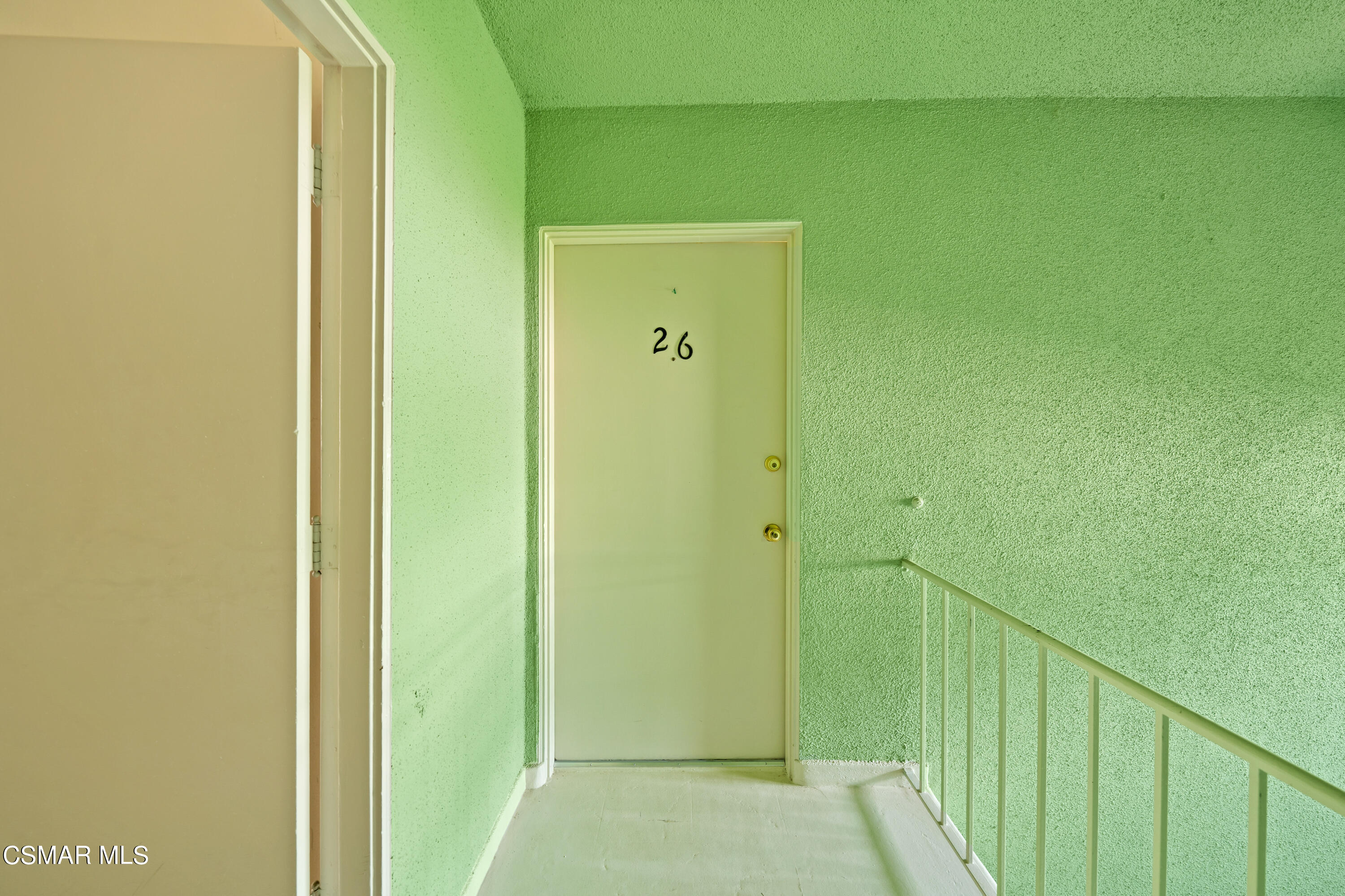 1550 North Verdugo Road Glendale, CA 91208 - Photo 52 of 61 a view of a hallway