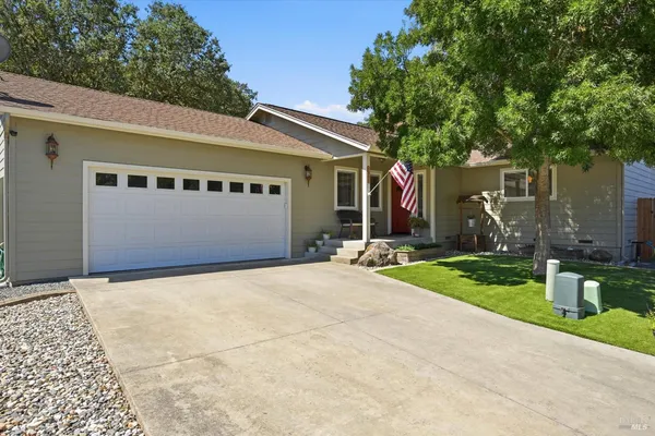 $399,000 | 1090 Penelope Court, Lakeport, CA 95453