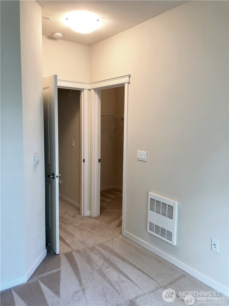 4321 Issaquah-Pine Lake Road Southeast, Unit 408 Sammamish, WA 98075 - Photo 14 of 33