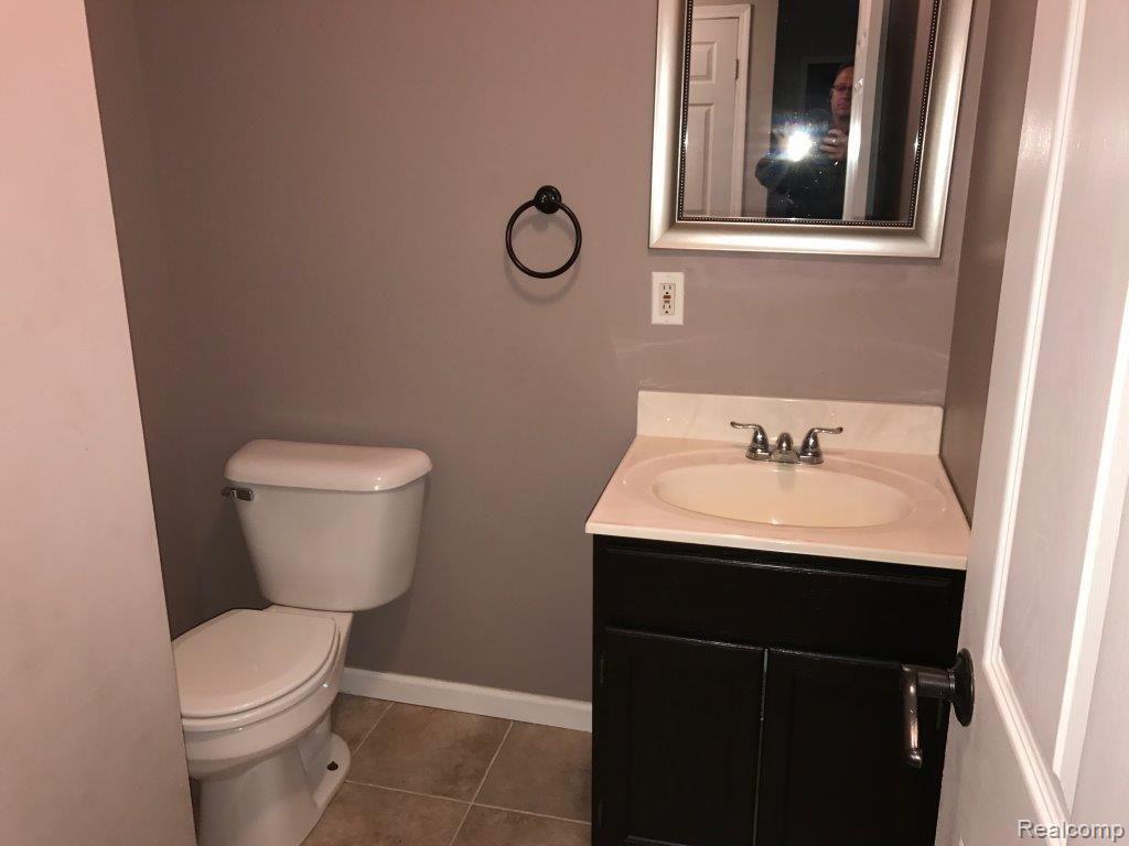 3499 Davis Lake Road Lapeer, MI 48446 - Photo 18 of 26 C00E1563-8A4A-4D0D-856F-EA8A84BA3192.JPG