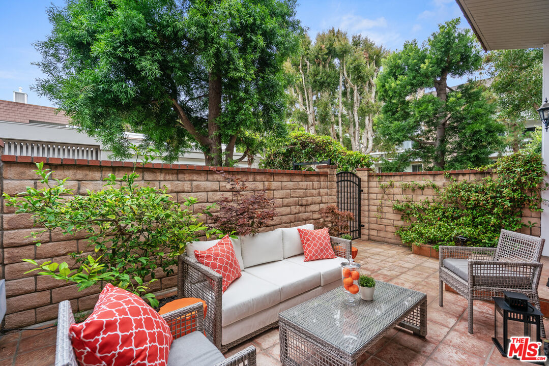 13072 Maxella Avenue, Unit 1 Marina del Rey, CA 90292 - Photo 12 of 17
