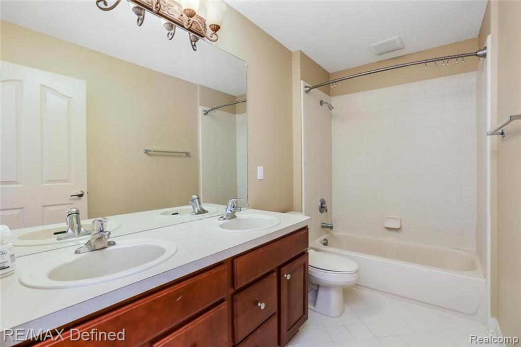 3788 Woodmonte Drive Rochester, MI 48306 - Photo 26 of 50