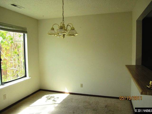 13994 Lear Boulevard Reno, NV 89506 - Photo 5 of 13 Photo 5