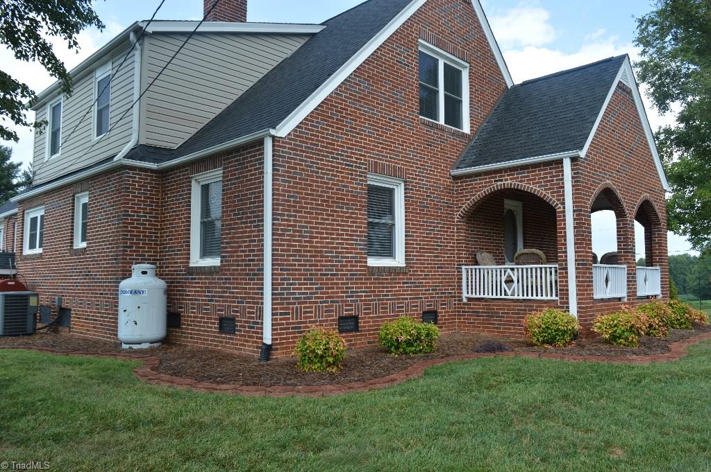 2808 Siloam Road Mount Airy, NC 27030 - Photo 28 of 29 Gallery Image 28
