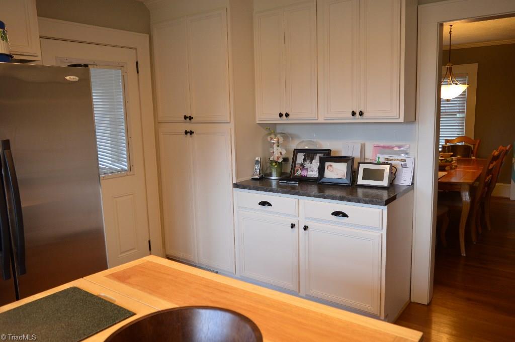 2808 Siloam Road Mount Airy, NC 27030 - Photo 6 of 29 Gallery Image 6