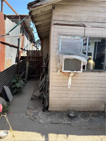 $250,000 | 2623 East 127th Street, Compton, CA 90222