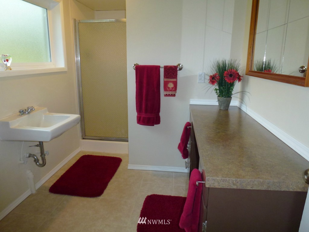 406 Old Hill Road Aberdeen, WA 98520 - Photo 19 of 25 Gallery Image 19