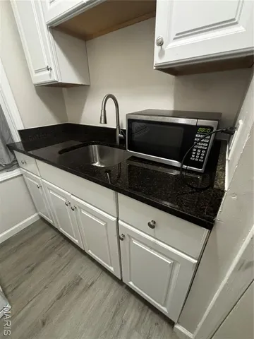 $825 | 4025 Hydraulic Avenue, Unit A, St. Louis, MO 63116