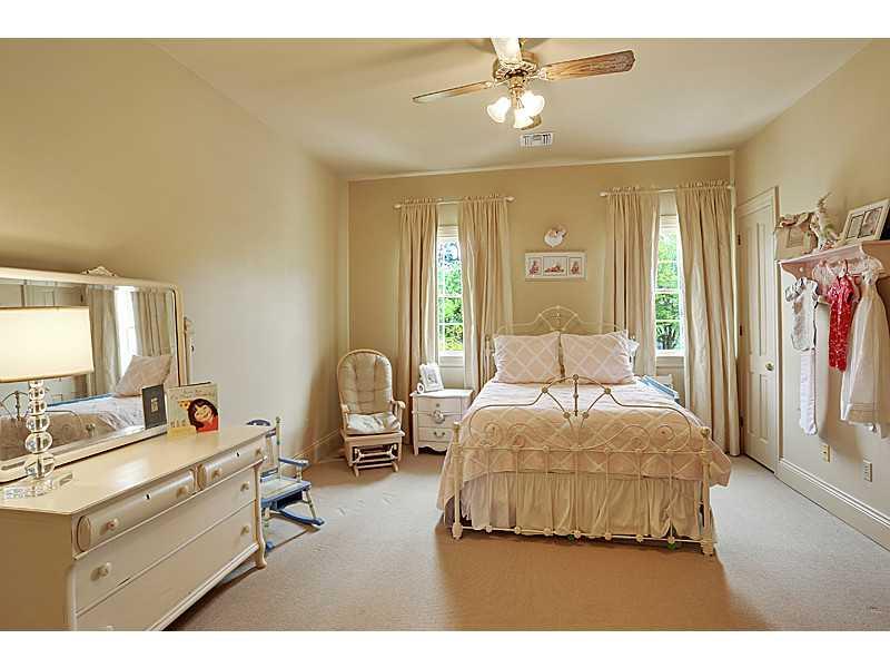 124 West Ruelle Drive Mandeville, LA 70471 - Photo 16 of 24 Gallery Image 16