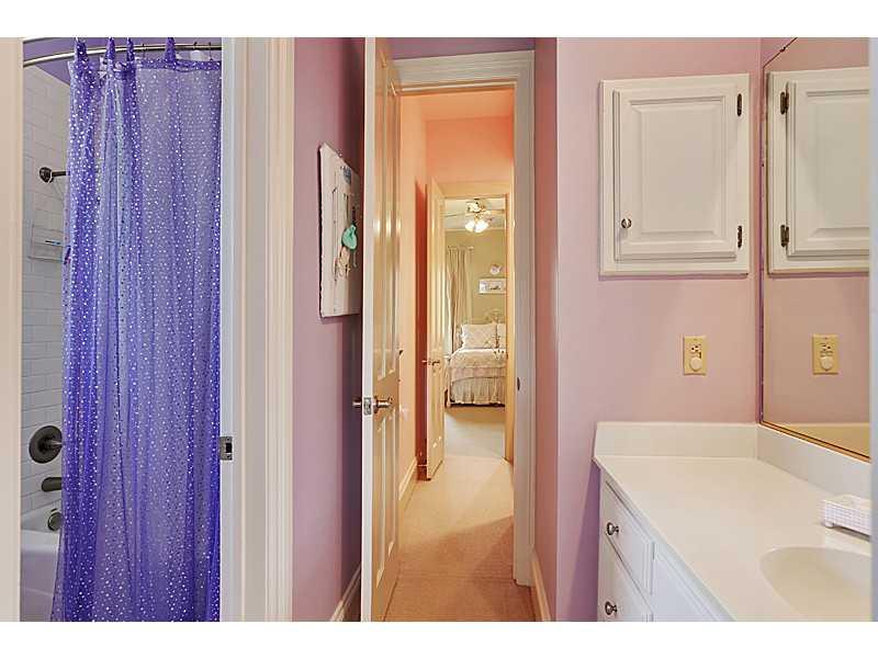 124 West Ruelle Drive Mandeville, LA 70471 - Photo 19 of 24 Gallery Image 19