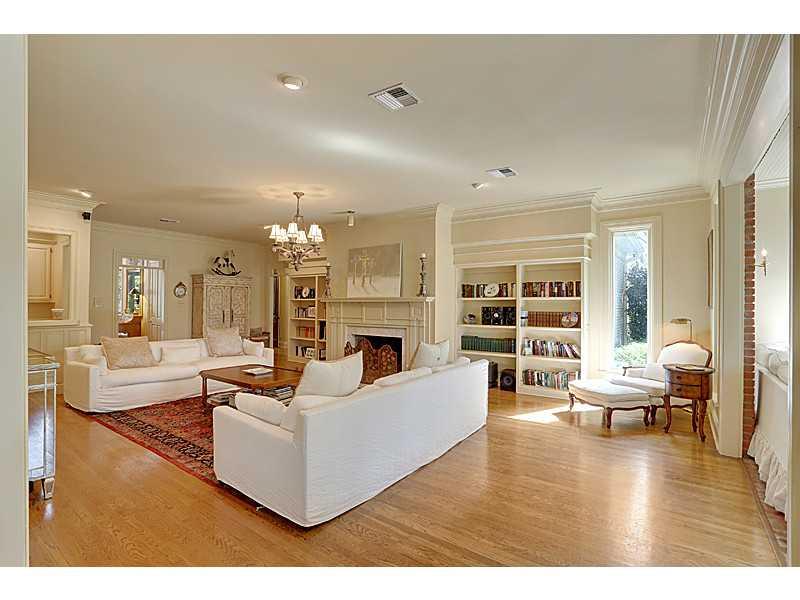 124 West Ruelle Drive Mandeville, LA 70471 - Photo 10 of 24 Gallery Image 10