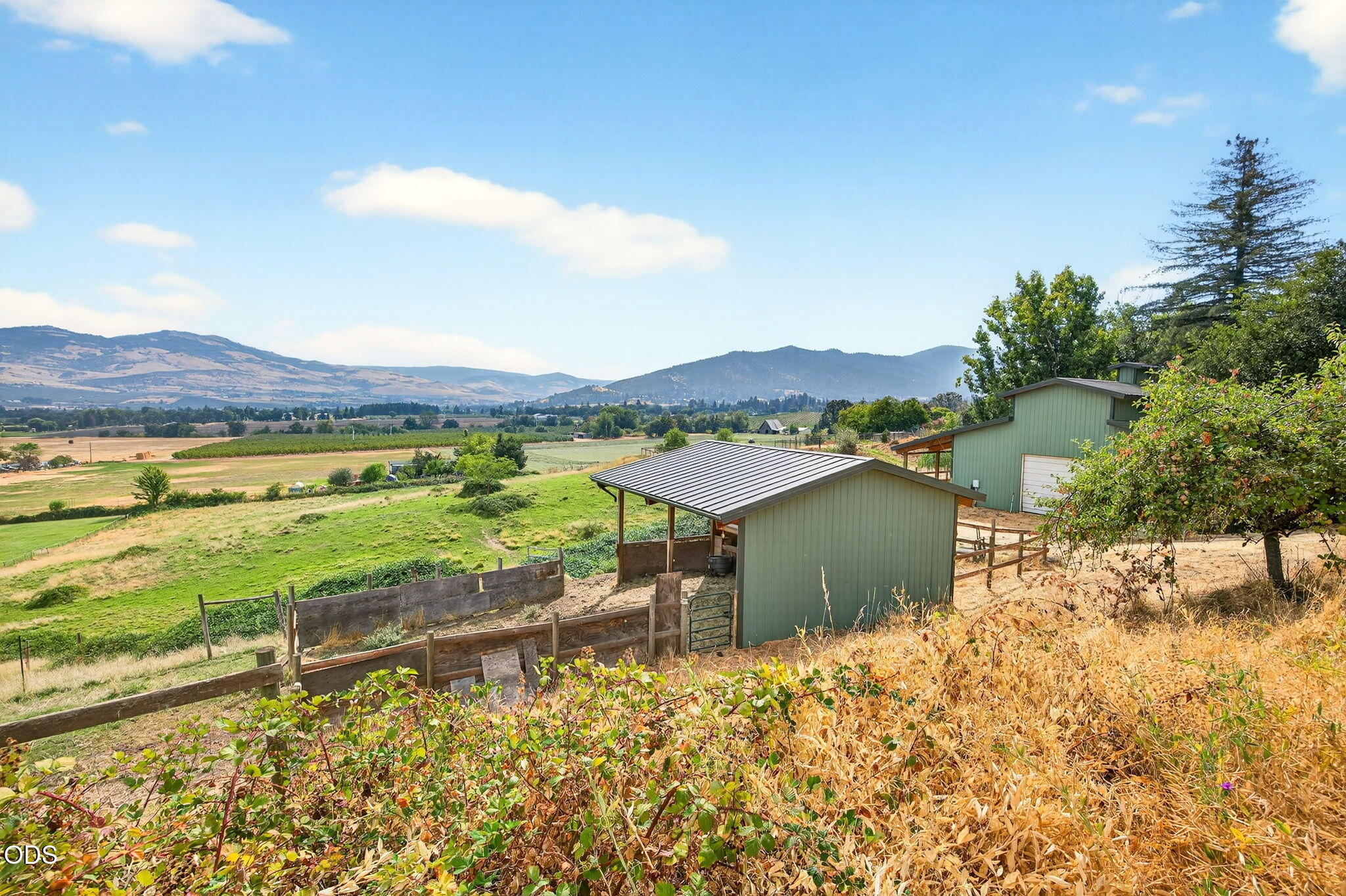 6577 Adams Road Talent, OR 97540 - Photo 82 of 100