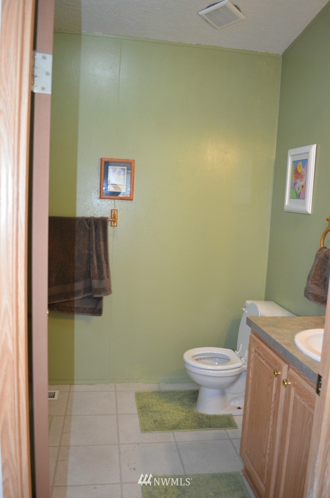 3827 Delphi Road Southwest Olympia, WA 98512 - Photo 9 of 11 Gallery Image 9