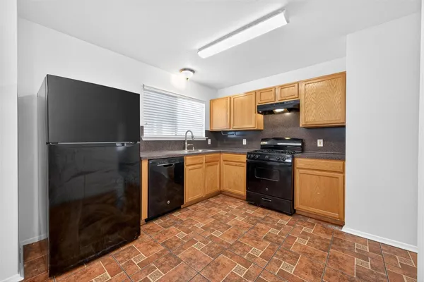 $2,000 | 1229 Verde Trails Drive, Houston, TX 77073