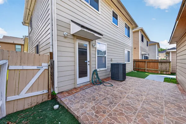 $2,000 | 1229 Verde Trails Drive, Houston, TX 77073