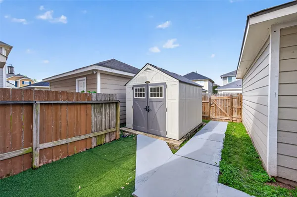 $2,000 | 1229 Verde Trails Drive, Houston, TX 77073