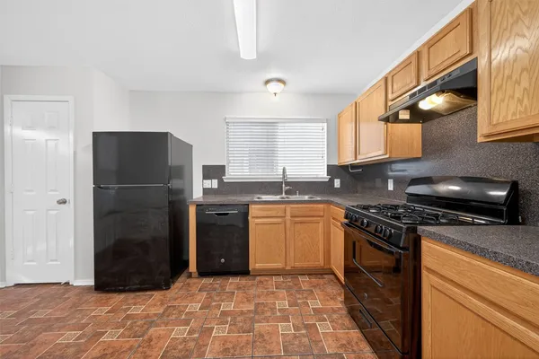 $2,000 | 1229 Verde Trails Drive, Houston, TX 77073