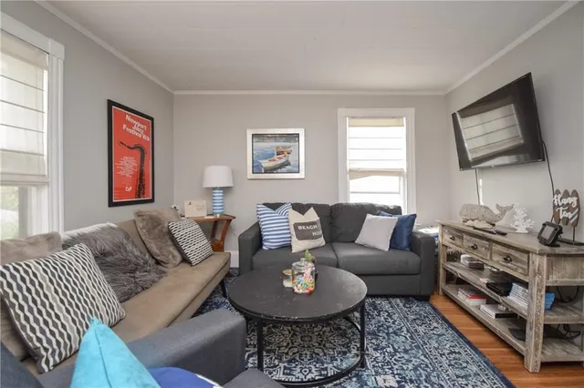 $8,000 | 16 Vaughan Avenue, Unit 2, Newport, RI 02840