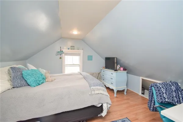 $8,000 | 16 Vaughan Avenue, Unit 2, Newport, RI 02840