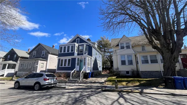 $8,000 | 16 Vaughan Avenue, Unit 2, Newport, RI 02840