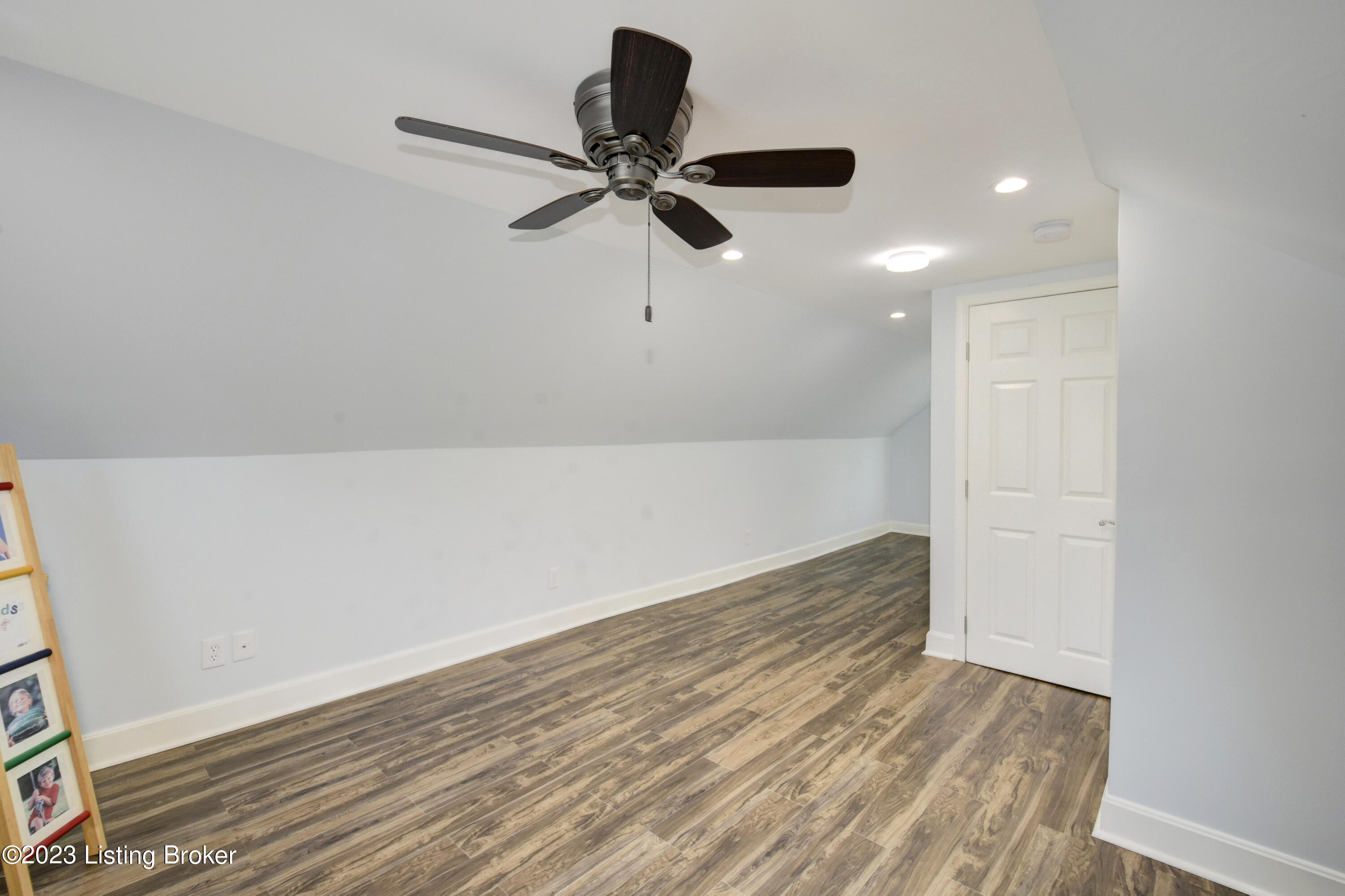 3106 Plover Road Louisville, KY 40213 - Photo 26 of 35 2 closets, and fan