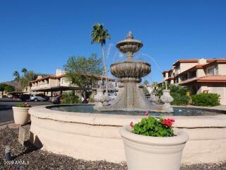10410 North Cave Creek Road, Unit 2043 Phoenix, AZ 85020 - Photo 12 of 16 Fountain