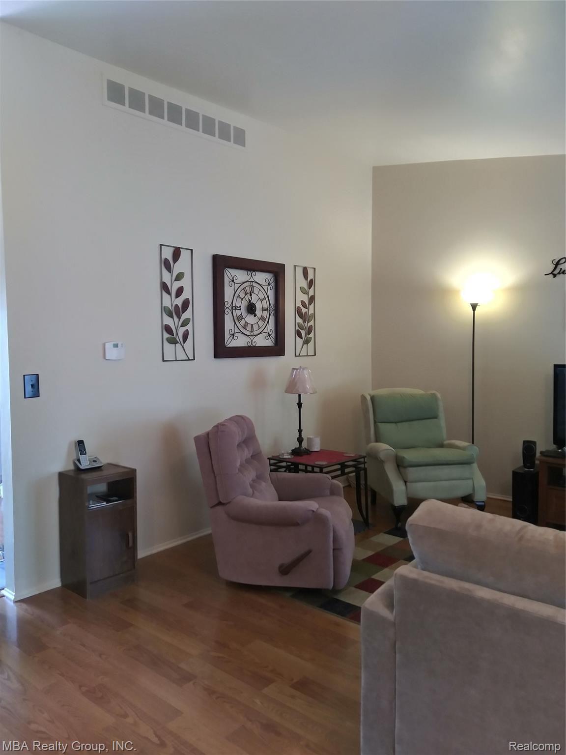 22181 Hall Road Trenton, MI 48183 - Photo 18 of 24 20190814_105425_HDR.jpg