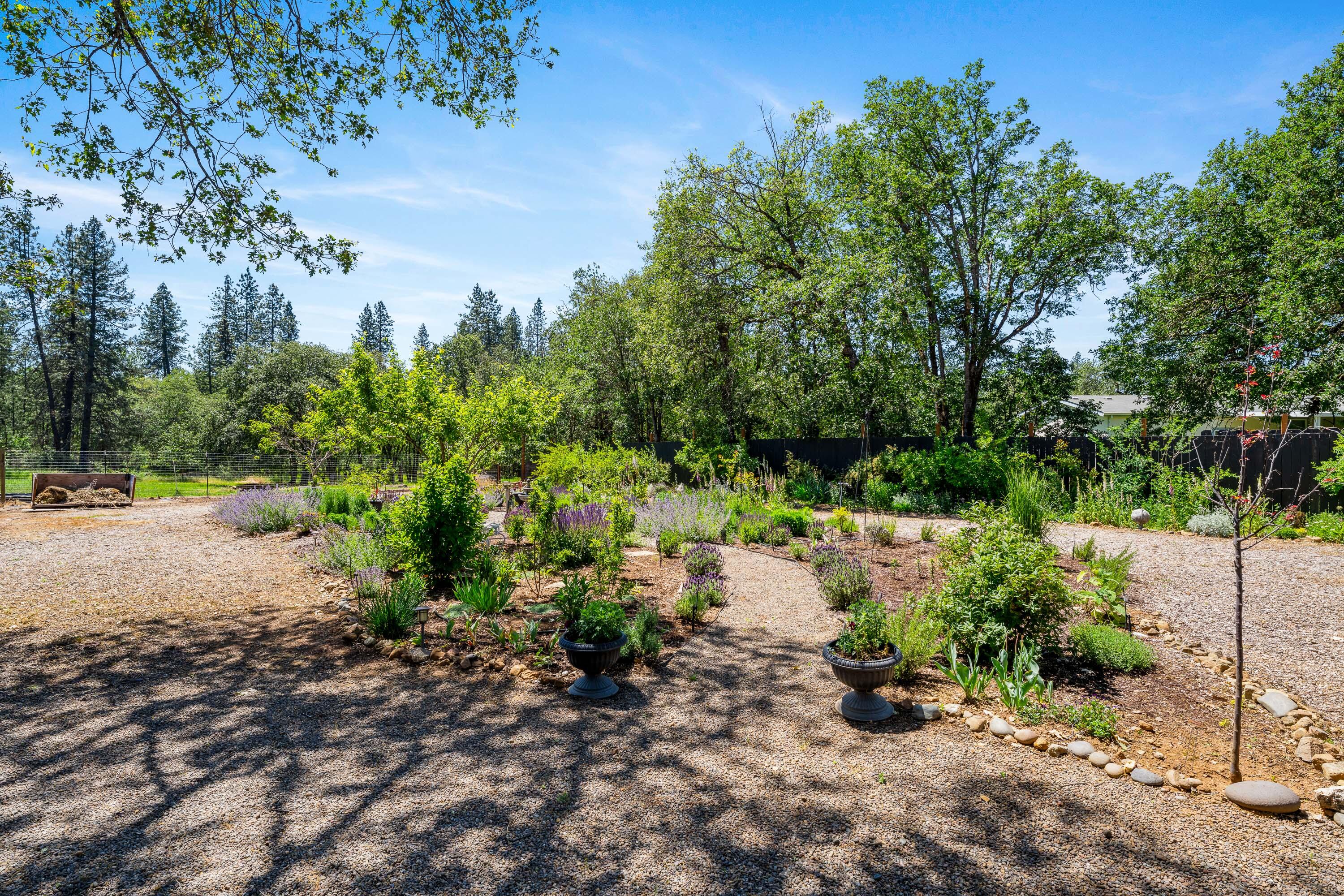 3151 Camp Joy Road Grants Pass, OR 97526 - Photo 51 of 63 11-EXT (4 of 23)