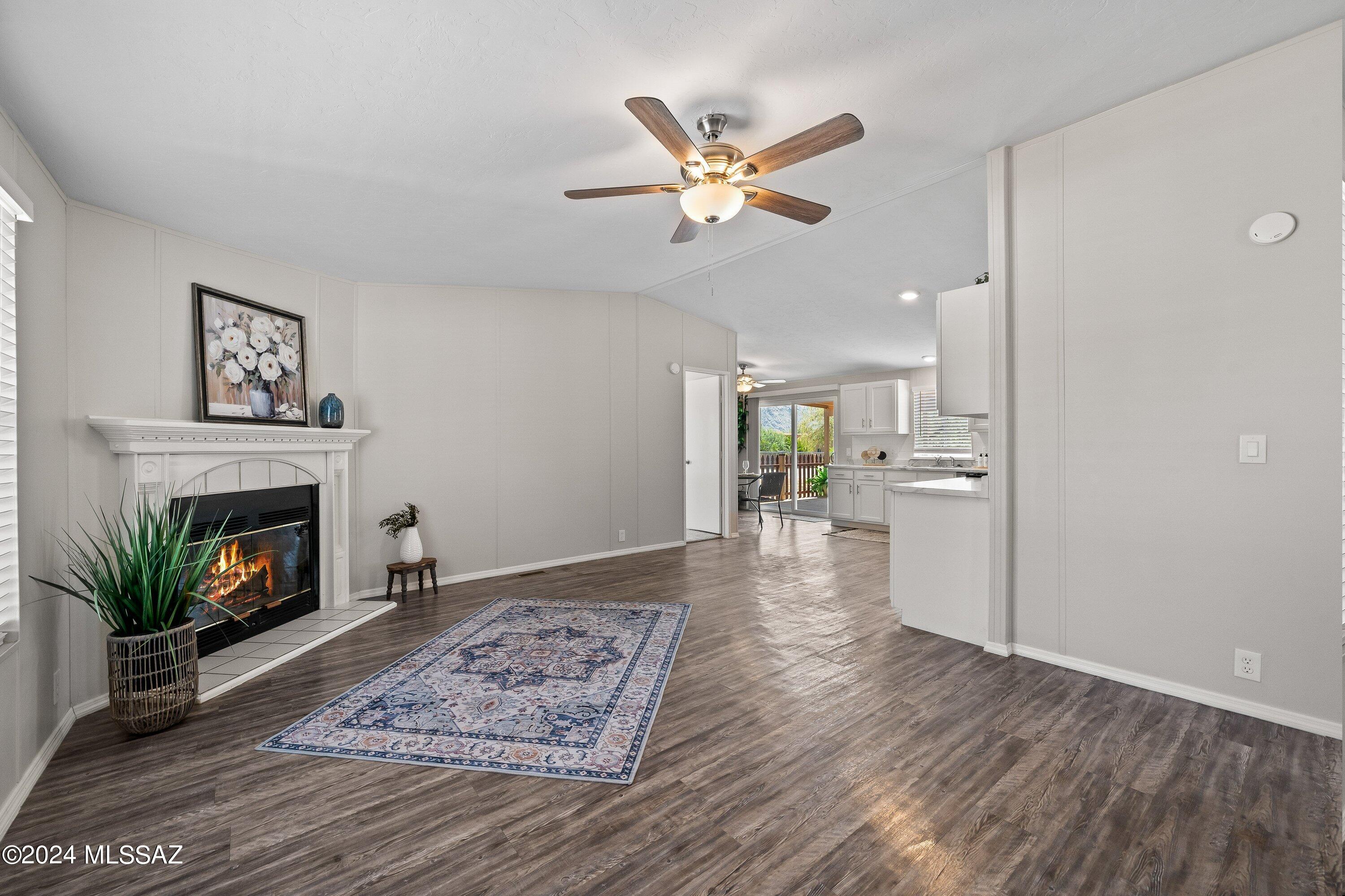 14541 North Bowman Road Tucson, AZ 85739 - Photo 10 of 25 Living Area 2