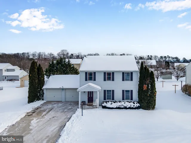 $369,900 | 31 Longstreet Drive, Carlisle, PA 17013