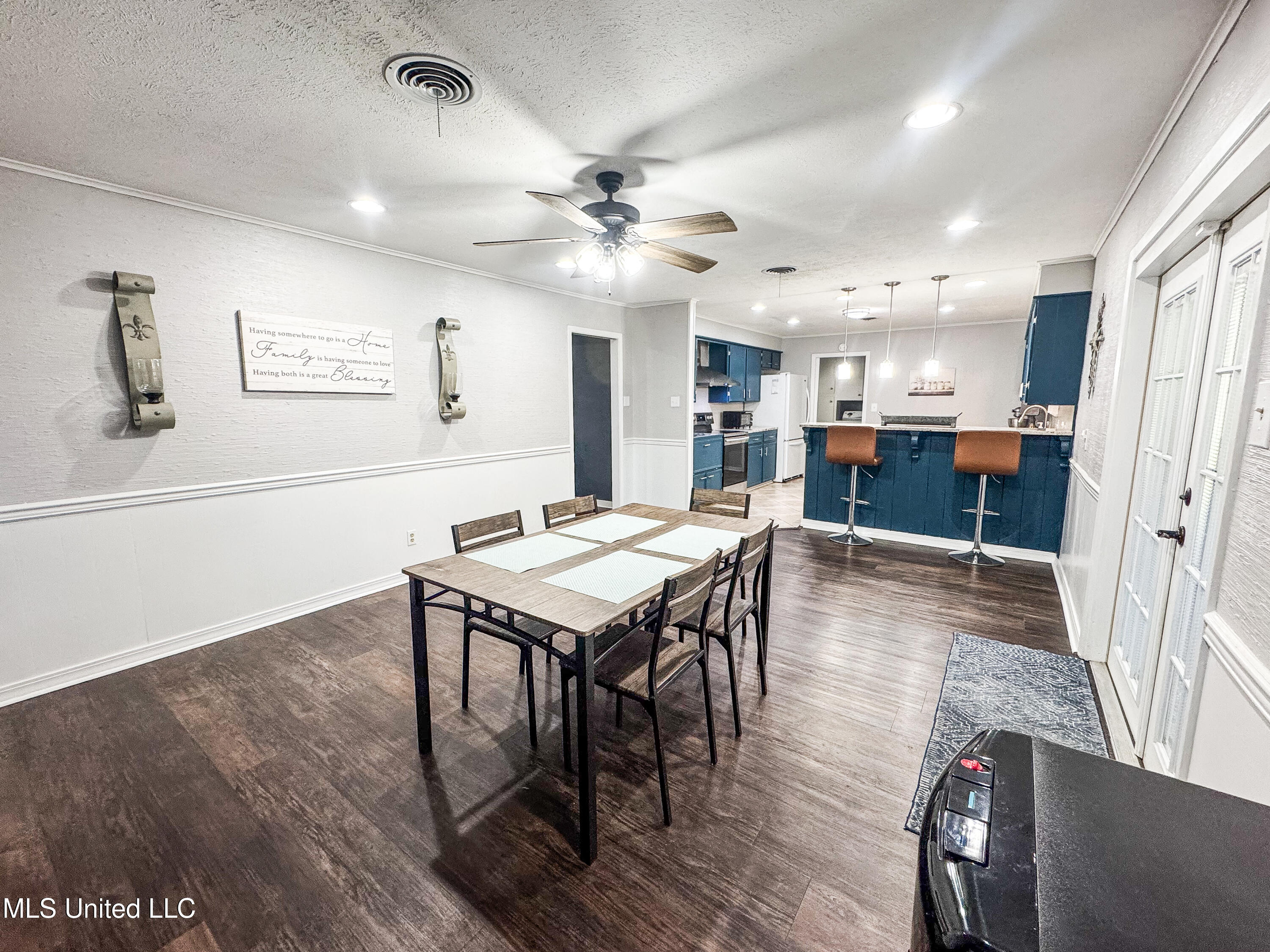 35 Pecan Way Natchez, MS 39120 - Photo 11 of 37 IMG_5021